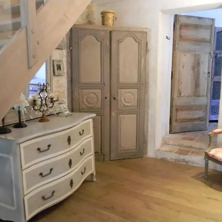 La Grange à Nicolas Bed & Breakfast